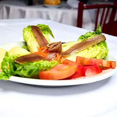 La Bola salad